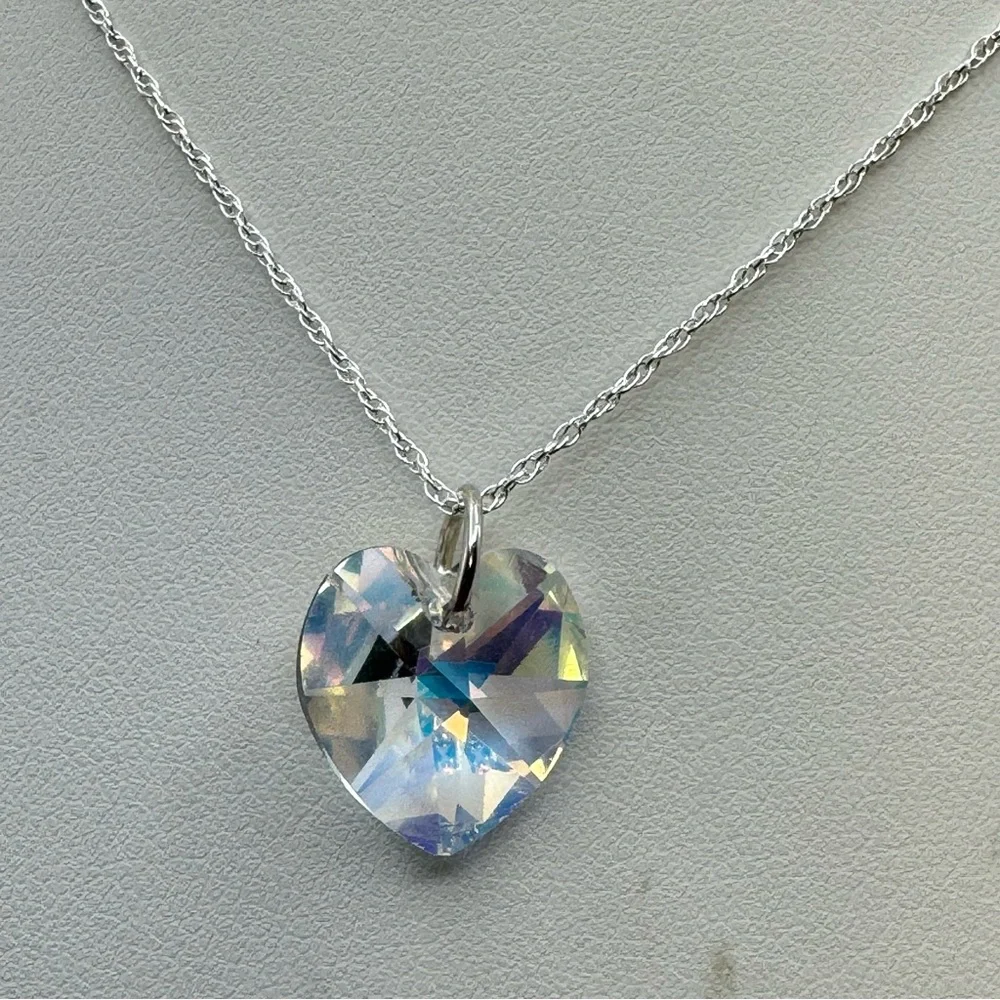 Sterling Silver Swarovski Crystal Heart Pendant Necklace 18” Spring Clasp